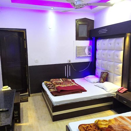 Hotel Peace Point - 1 Min Walking Distance From Station New Delhi Eksteriør billede