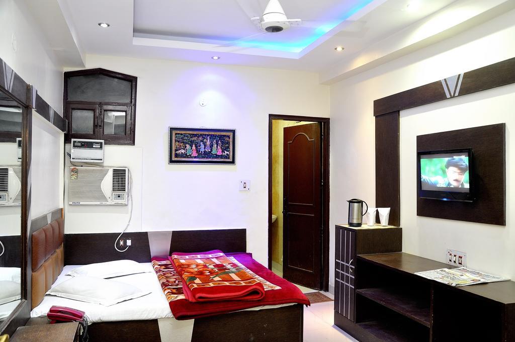 Hotel Peace Point - 1 Min Walking Distance From Station New Delhi Eksteriør billede